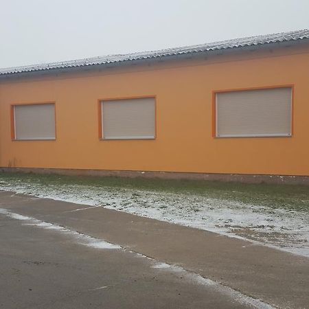 Gaestepension - Elsterland Am Sport- Und Freizeitpark 외부 사진