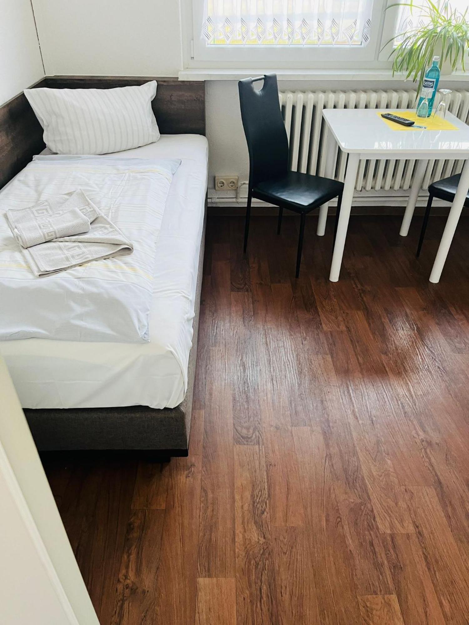Gaestepension - Elsterland Am Sport- Und Freizeitpark 외부 사진